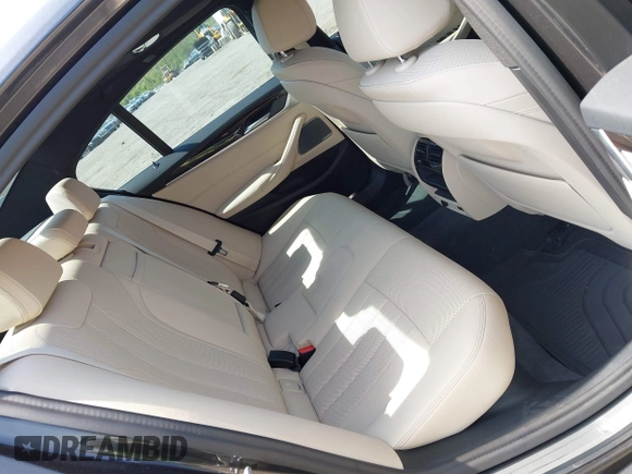 2021 BMW 5 Series 530i xDrive с VIN WBA13BJ04MCF43555, выставлен на аукционе IAAI как лот 42169253 с пробегом 43 501 миль миль и . История ставок и продаж доступна на DreamBid. Изображение 8.