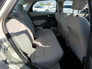 2018 Ford Focus SE z VIN 1FADP3FE8JL331853, wystawiony jako Copart lot #74013984 z przebiegiem 73 237 mil mil oraz Szkoda całkowita • Salvage title. Historia ofert i sprzedaży dostępna na DreamBid. Obrazek 10.