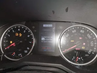 2019 Toyota RAV4 XLE with VIN 2T3P1RFV6KW076419, listed as a IAAI auction lot 41241281 with 25,849 mi miles. Bid and sale history available at carsss.com. Image 7.