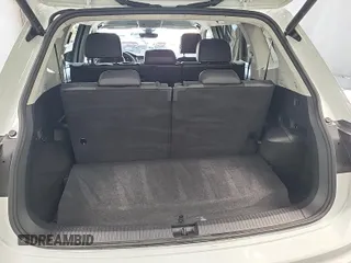 2024 Volkswagen Tiguan SE с VIN 3VV3B7AX4RM085495, выставлен на аукционе IAAI как лот 42796456 с пробегом 34 680 миль миль и . История ставок и продаж доступна на DreamBid. Изображение 3.