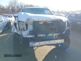 2017 Toyota Tacoma SR5 с VIN 3TMCZ5AN8HM062622, выставлен на аукционе IAAI как лот 41414330 с пробегом 39 399 миль миль и . История ставок и продаж доступна на DreamBid. Изображение 6.