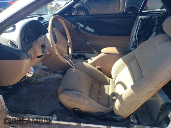 1995 Ford Mustang z VIN 1FALP45T0SF152059, wystawiony jako Copart lot #41786005 z przebiegiem 133 906 mil mil oraz Szkoda całkowita • Salvage title. Historia ofert i sprzedaży dostępna na DreamBid. Obrazek 7.