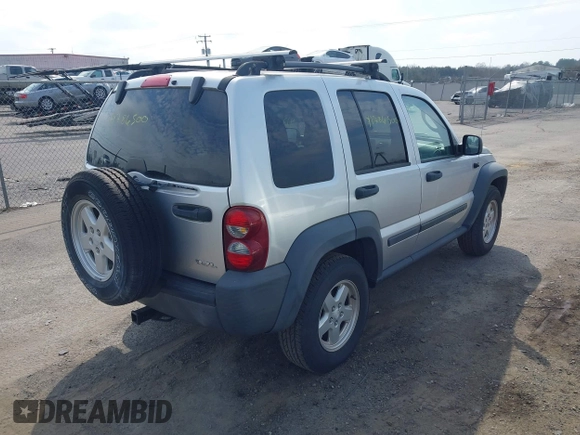 2006 Jeep Liberty Sport with VIN 1J4GL48K46W230661, listed as a IAAI auction lot 41786555 with 134,405 mi miles and . Bid and sale history available at carsss.com. Image 4.