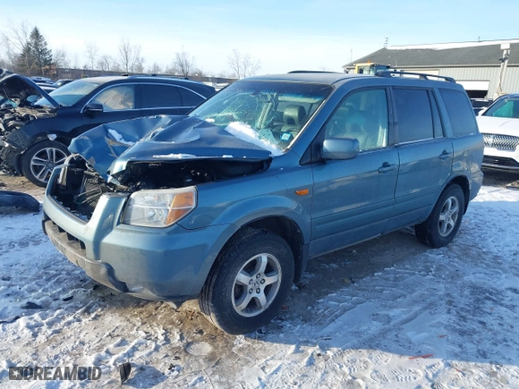 2008 Honda Pilot EX-L with VIN 5FNYF18528B024854, listed as a IAAI auction lot 41388454 with 116,955 mi miles. Bid and sale history available at carsss.com. Image 17.