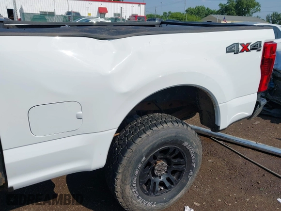 2004 Ford F-250 XL with VIN 1FTNW21L24EA98174, listed as a IAAI auction lot 42456651 with 133,876 mi miles and . Bid and sale history available at DreamBid. Image 18.
