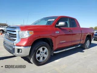 2017 Toyota Tundra SR z VIN 5TFUY5F17HX613646, wystawiony jako Copart lot #81539634 z przebiegiem 77 638 mil mil oraz Szkoda całkowita • Salvage title. Historia ofert i sprzedaży dostępna na DreamBid. Obrazek 1.