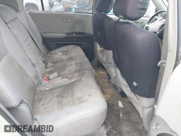 2004 Toyota Highlander z VIN JTEEP21A840019174, wystawiony jako IAAI lot #42343076 z przebiegiem 301 156 mil mil oraz . Historia ofert i sprzedaży dostępna na DreamBid. Obrazek 8.