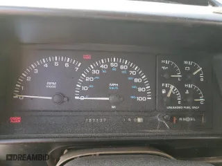 1993 Dodge Caravan Grand SE with VIN 1B4GH44R0PX686790, listed as a Copart auction lot 83757254 with 287,137 mi miles and Salvage Title. Bid and sale history available at carsss.com. Image 9.