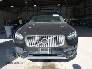 2017 Volvo XC90 Inscription with VIN YV4A22PL3H1164551, listed as a IAAI auction lot 41670475 with 101,391 mi miles. Bid and sale history available at carsss.com. Image 12.