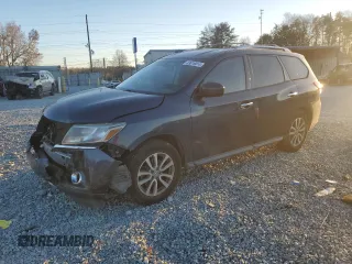 2016 Nissan Pathfinder SV with VIN 5N1AR2MNXGC638739, listed as a Copart auction lot 83819014 with 110,144 mi miles and Salvage Title. Bid and sale history available at carsss.com. Image 1.