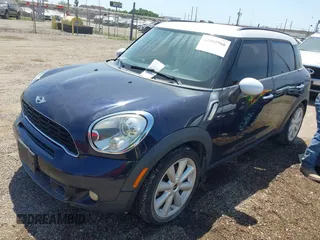 2012 MINI Countryman S with VIN WMWZC3C55CWL82709, listed as a IAAI auction lot 42002966 with 120,611 mi miles and . Bid and sale history available at DreamBid. Image 2.