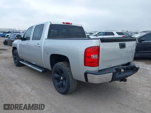 2011 Chevrolet Silverado 1500 LT with VIN 3GCPCSE06BG266809, listed as a IAAI auction lot 41840007 with 179,189 mi miles and . Bid and sale history available at DreamBid. Image 3.