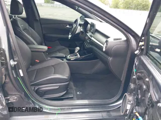 2021 Kia Forte GT-Line z VIN 3KPF34AD9ME293470, wystawiony jako IAAI lot #42335104 z przebiegiem 75 132 mil mil oraz . Historia ofert i sprzedaży dostępna na DreamBid. Obrazek 5.