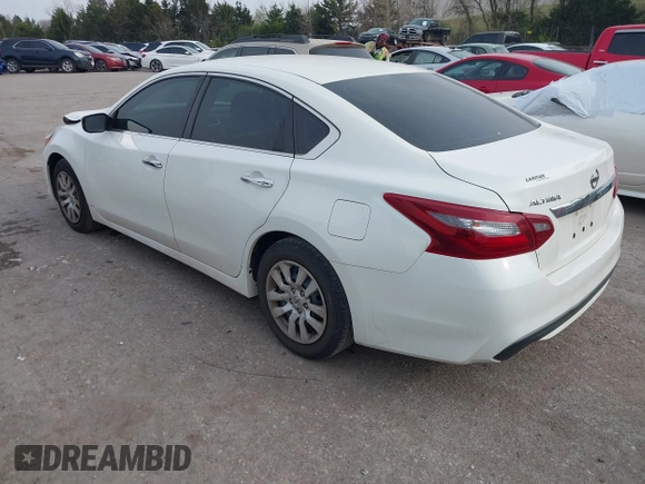 2018 Nissan Altima SV with VIN 1N4AL3APXJC247413, listed as a IAAI auction lot 41916016 with 112,148 mi miles and . Bid and sale history available at carsss.com. Image 3.