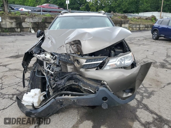 2015 Toyota RAV4 LE with VIN JTMBFREV7FD122629, listed as a Copart auction lot 61292175 with Not provided miles and Salvage title. Bid and sale history available at DreamBid. Image 5.