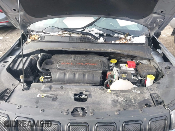 2022 Jeep Compass Latitude with VIN 3C4NJDBB4NT197015, listed as a IAAI auction lot 41182504 with 61,498 mi miles and . Bid and sale history available at DreamBid. Image 10.