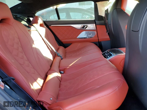 2020 BMW M8 Competition z VIN WBSGV0C05LCE73273, wystawiony jako Copart lot #70400342 z przebiegiem Nie podano mil oraz . Historia ofert i sprzedaży dostępna na DreamBid. Obrazek 10.
