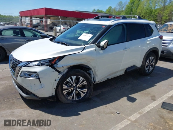 2023 Nissan Rogue SV z VIN JN8BT3BA5PW430433, wystawiony jako IAAI lot #42066631 z przebiegiem 37 735 mil mil oraz . Historia ofert i sprzedaży dostępna na DreamBid. Obrazek 2.