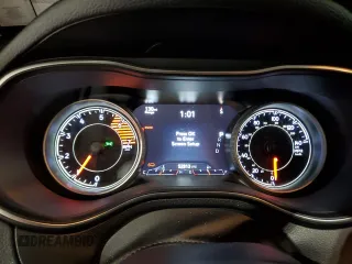 2019 Jeep Cherokee Limited с VIN 1C4PJMDN5KD117772, выставлен на аукционе Copart как лот 62888735 с пробегом 52 813 миль миль и Списание • Salvage title. История ставок и продаж доступна на DreamBid. Изображение 9.