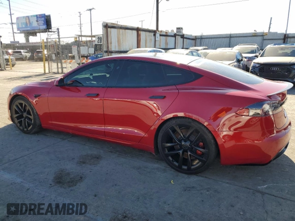 2021 Tesla Model S Plaid с VIN 5YJSA1E69MF446924, выставлен на аукционе Copart как лот 87644725 с пробегом 2 530 миль миль и Списание • Salvage title. История ставок и продаж доступна на DreamBid. Изображение 2.