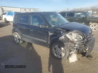 2010 Kia Soul + with VIN KNDJT2A27A7151241, listed as a Copart auction lot 46353905 with 164,700 mi miles and Salvage Title. Bid and sale history available at carsss.com. Image 4.