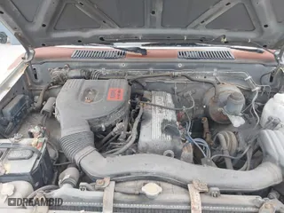 1991 Nissan Trucks 2WD XE with VIN 1N6SD11S8MC313088, listed as a IAAI auction lot 42044351 with 117,342 mi miles. Bid and sale history available at carsss.com. Image 10.