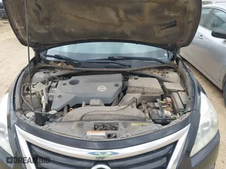 2013 Nissan Altima 2.5 SL with VIN 1N4AL3AP2DN525942, listed as a IAAI auction lot 41687804 with 111,120 mi miles. Bid and sale history available at carsss.com. Image 10.