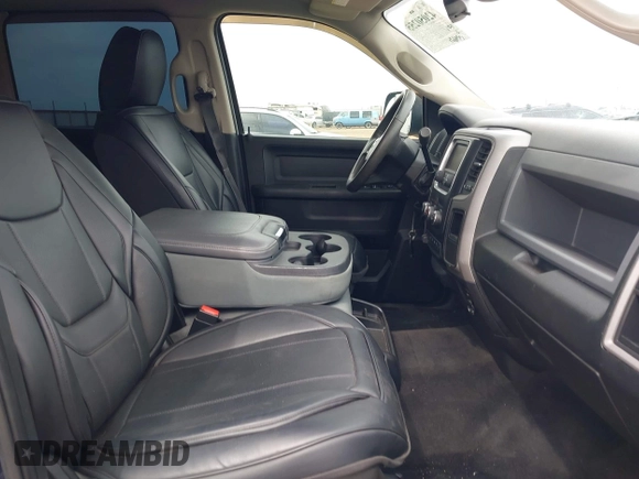 2014 Ram 2500 Tradesman z VIN 3C6UR5CL2EG291816, wystawiony jako IAAI lot #42050255 z przebiegiem 199 363 mil mil oraz . Historia ofert i sprzedaży dostępna na DreamBid. Obrazek 5.