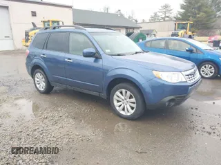 2013 Subaru Forester 2.5X Premium with VIN JF2SHADC9DH446524, listed as a IAAI auction lot 41987520 with 142,295 mi miles. Bid and sale history available at carsss.com. Image 1.