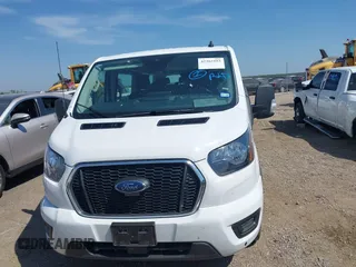 2024 Ford Transit Passenger XL z VIN 1FBAX2Y86RKA08969, wystawiony jako IAAI lot #42265593 z przebiegiem 27 690 mil mil oraz . Historia ofert i sprzedaży dostępna na DreamBid. Obrazek 12.