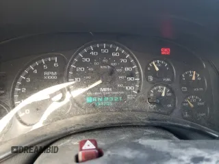 2002 Chevrolet Suburban Z71 with VIN 3GNFK16Z72G295734, listed as a Copart auction lot 45763225 with 197,205 mi miles and Salvage Title. Bid and sale history available at carsss.com. Image 9.