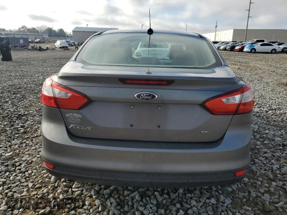 2012 Ford Focus SE with VIN 1FAHP3F28CL247817, listed as a Copart auction lot 43140375 with 150,182 mi miles and Salvage Title. Bid and sale history available at carsss.com. Image 6.