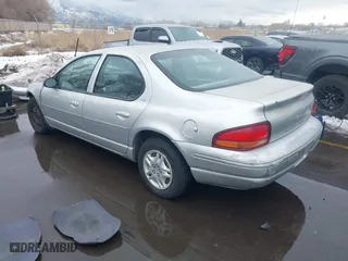 2000 Dodge Stratus with VIN 1B3EJ46X8YN124158, listed as a IAAI auction lot 41589507 with 240,458 mi miles. Bid and sale history available at carsss.com. Image 3.