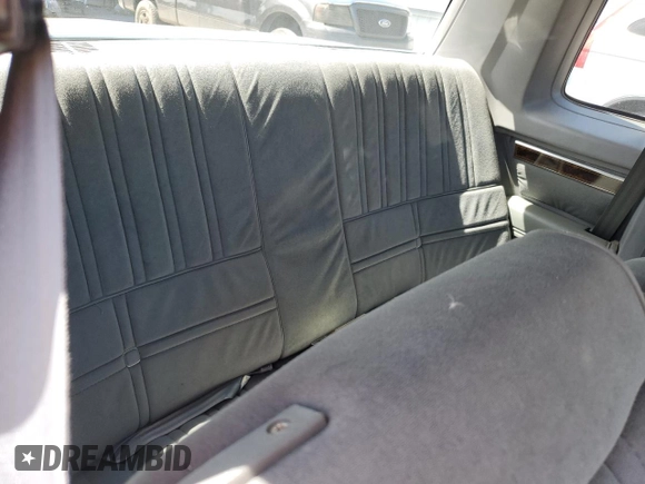 1983 Oldsmobile Cutlass z VIN 1G3AR47Y1DM336249, wystawiony jako Copart lot #59183524 z przebiegiem 90 645 mil mil oraz Szkoda całkowita • Salvage title. Historia ofert i sprzedaży dostępna na DreamBid. Obrazek 10.
