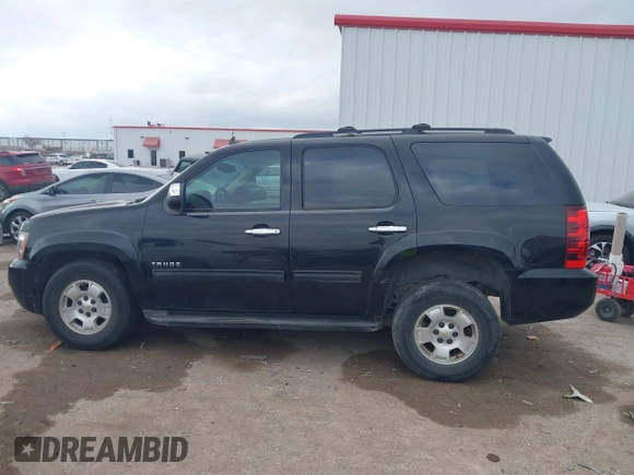 2012 Chevrolet Tahoe LS z VIN 1GNSCAE06CR177058, wystawiony jako IAAI lot #41168492 z przebiegiem 155 819 mil mil oraz . Historia ofert i sprzedaży dostępna na DreamBid. Obrazek 14.