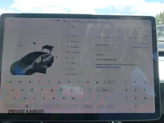 2020 Tesla Model 3 Long Range z VIN 5YJ3E1EB9LF667993, wystawiony jako IAAI lot #41990917 z przebiegiem 58 269 mil mil oraz . Historia ofert i sprzedaży dostępna na DreamBid. Obrazek 7.