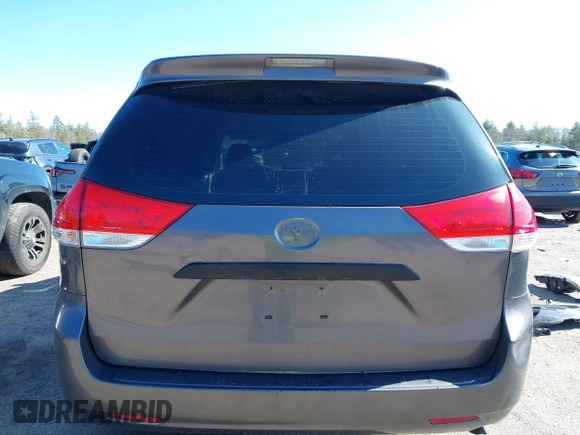 2012 Toyota Sienna with VIN 5TDZK3DC4CS228916, listed as a IAAI auction lot 41936870 with 188,227 mi miles. Bid and sale history available at carsss.com. Image 17.