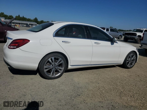 2018 Mercedes-Benz C 300 with VIN 55SWF4JB0JU261517, listed as a Copart auction lot 55634265 with 75,945 mi miles and Salvage title. Bid and sale history available at DreamBid. Image 3.
