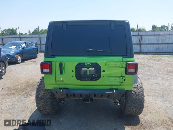 2018 Jeep Wrangler Sport with VIN 1C4GJXAG1JW271695, listed as a IAAI auction lot 42472603 with 105,460 mi miles and . Bid and sale history available at DreamBid. Image 17.