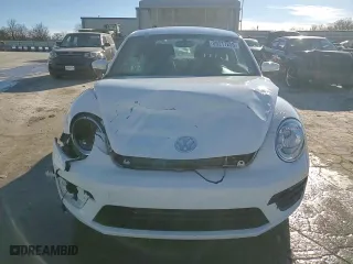 2019 Volkswagen Beetle S with VIN 3VWFD7AT6KM719279, listed as a Copart auction lot 89217255 with 40,438 mi miles and Salvage Title. Bid and sale history available at carsss.com. Image 14.