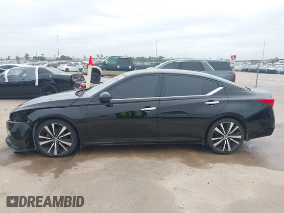 2019 Nissan Altima 2.5 Platinum with VIN 1N4BL4FV2KC207507, listed as a IAAI auction lot 41537675 with 69,872 mi miles. Bid and sale history available at carsss.com. Image 15.