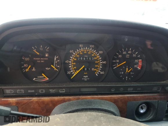 1990 Mercedes-Benz 560 with VIN WDBCA39E0LA525860, listed as a Copart auction lot 79363194 with 269,153 mi miles and Clean Title. Bid and sale history available at DreamBid. Image 9.