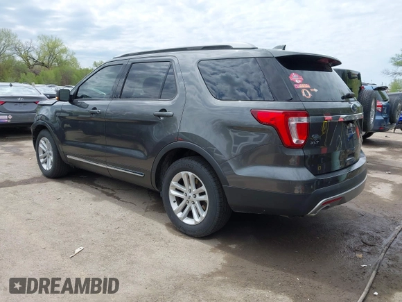 2017 Ford Explorer XLT with VIN 1FM5K7D86HGC21898, listed as a IAAI auction lot 42018490 with 78,139 mi miles and . Bid and sale history available at carsss.com. Image 3.