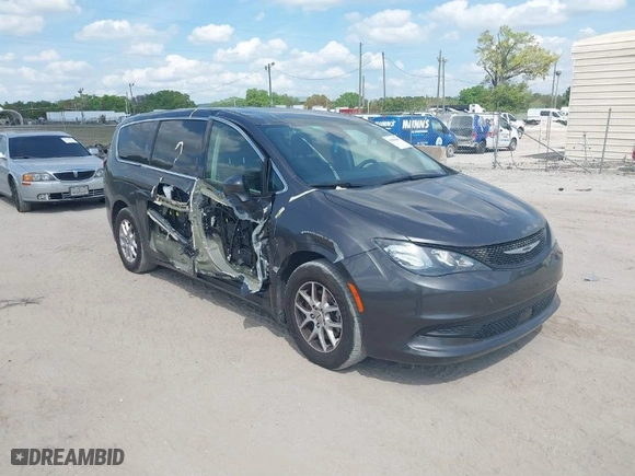 2022 Chrysler Voyager LX with VIN 2C4RC1CG2NR131635, listed as a IAAI auction lot 41806492 with NaN miles. Bid and sale history available at carsss.com. Image 1.