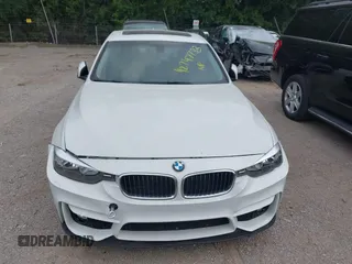 2013 BMW 3 Series 328i xDrive with VIN WBA3B5C5XDJ598557, listed as a IAAI auction lot 42747733 with 153,989 mi miles and . Bid and sale history available at DreamBid. Image 12.