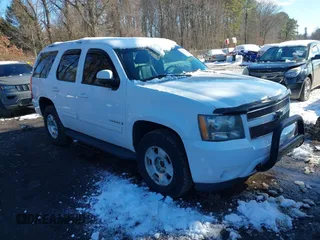 2009 Chevrolet Tahoe 1LT z VIN 1GNFK23039R262316, wystawiony jako IAAI lot #41543756 z przebiegiem 190 215 mil mil oraz . Historia ofert i sprzedaży dostępna na DreamBid. Obrazek 1.