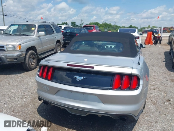 2017 Ford Mustang EcoBoost Premium z VIN 1FATP8UH6H5279739, wystawiony jako IAAI lot #42647755 z przebiegiem 91 724 mil mil oraz . Historia ofert i sprzedaży dostępna na DreamBid. Obrazek 16.