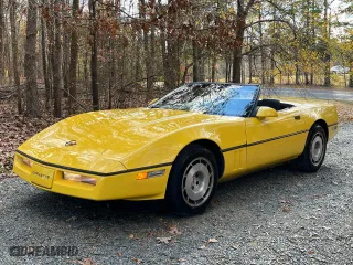 1986 Chevrolet Corvette with VIN 1G1YY6788G5905988, listed as a Copart auction lot 45425575 with 44,988 mi miles and Salvage Title. Bid and sale history available at carsss.com. Image 1.