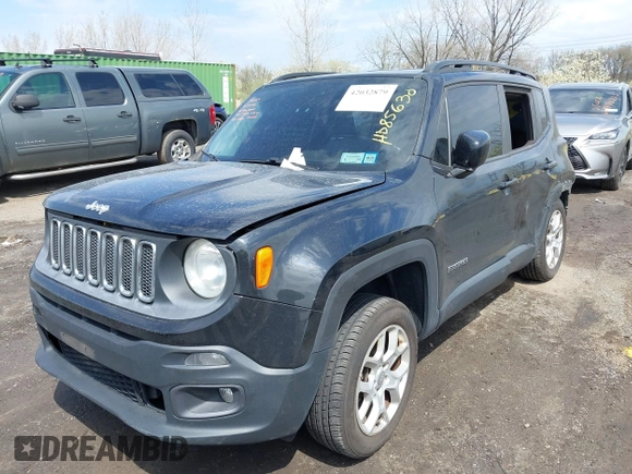 2015 Jeep Renegade Latitude with VIN ZACCJBBT0FPB73676, listed as a IAAI auction lot 42032879 with 121,953 mi miles. Bid and sale history available at carsss.com. Image 2.
