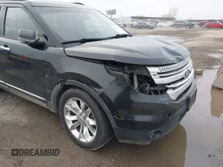 2013 Ford Explorer XLT z VIN 1FM5K7D84DGA11861, wystawiony jako IAAI lot #41548438 z przebiegiem 248 944 mil mil oraz . Historia ofert i sprzedaży dostępna na DreamBid. Obrazek 6.